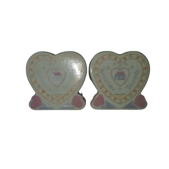 Vintage heart shaped salt and pepper shakers - Picture 2 of 3